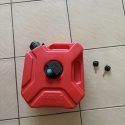 Mountable Gas can With Lock And Keys 