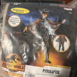 Halloween Costume-Pyroraptor