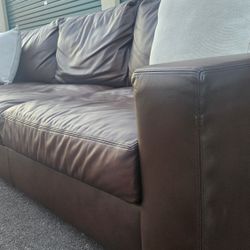 FREE DELIVERY!!! Pottery Barn "Turner" Genuine Leather Sofa 104" ($4K Retail...70% OFF!!!)