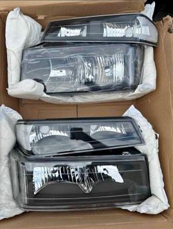 04-12 Colorado Canyon Headlights Faros Calaveras Micas