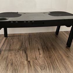 Foldable laptop tray