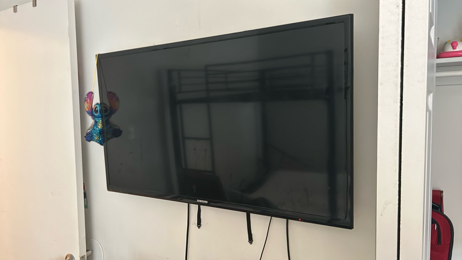 Free Tv And Tv Mount .
