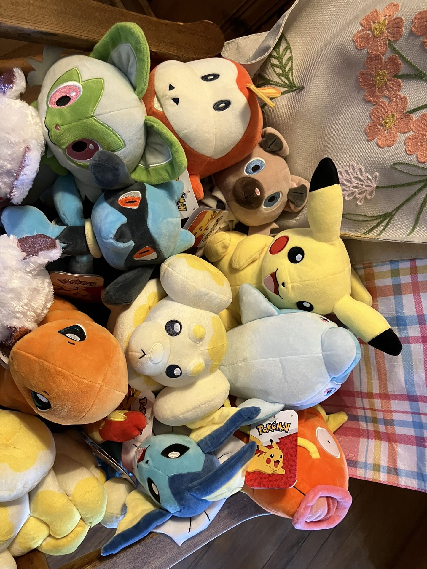 Brand new Pokémon stuffed animals they’re 11 altogether