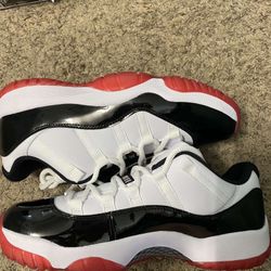Jordan 11 Low Concord Bred
