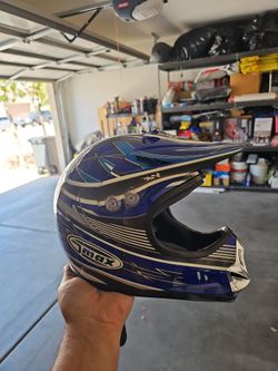 Mortocycle, off road, helmet , 36y