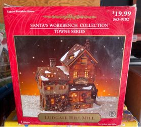 Santa's Workbench Towne Series Village Lighted 2001 "Ludgate Hill Mill" GCIB