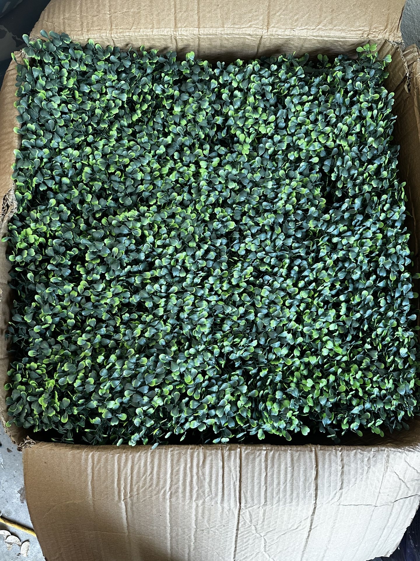 Artificial Grass Wall Backdrop 20x20 Squares