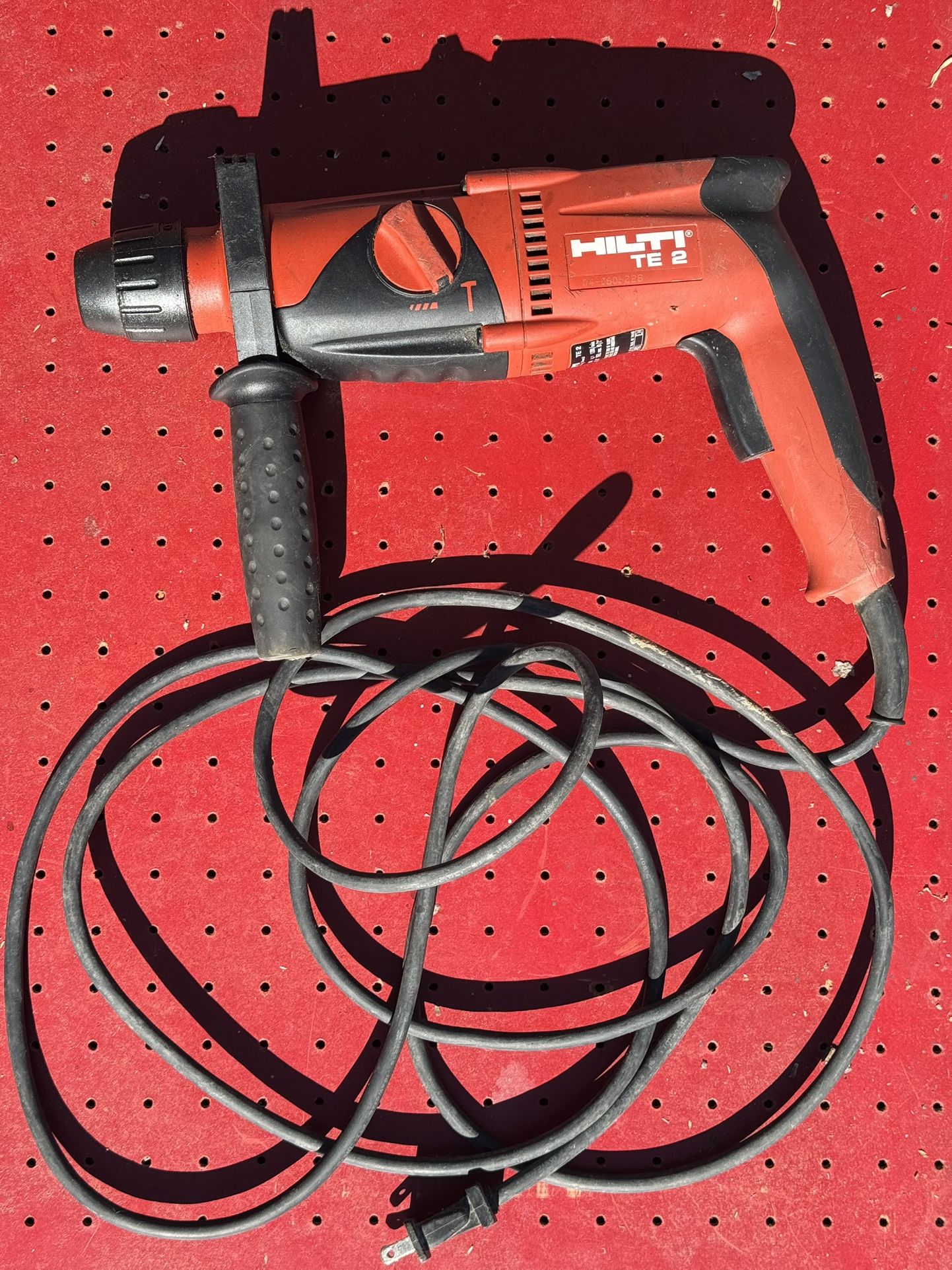 Hilti TE-2 Rotary Hammer Drill, Electric / Corded Work Tool