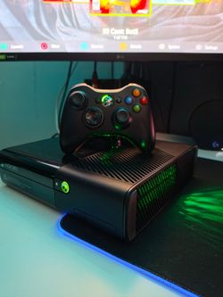 Xbox 360 E 1Tb (Modded RGH 3)