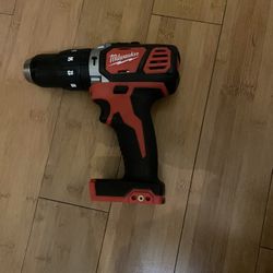 Milwaukee M18 Hammer Drill