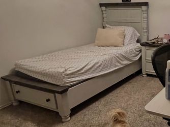 Twin Bed