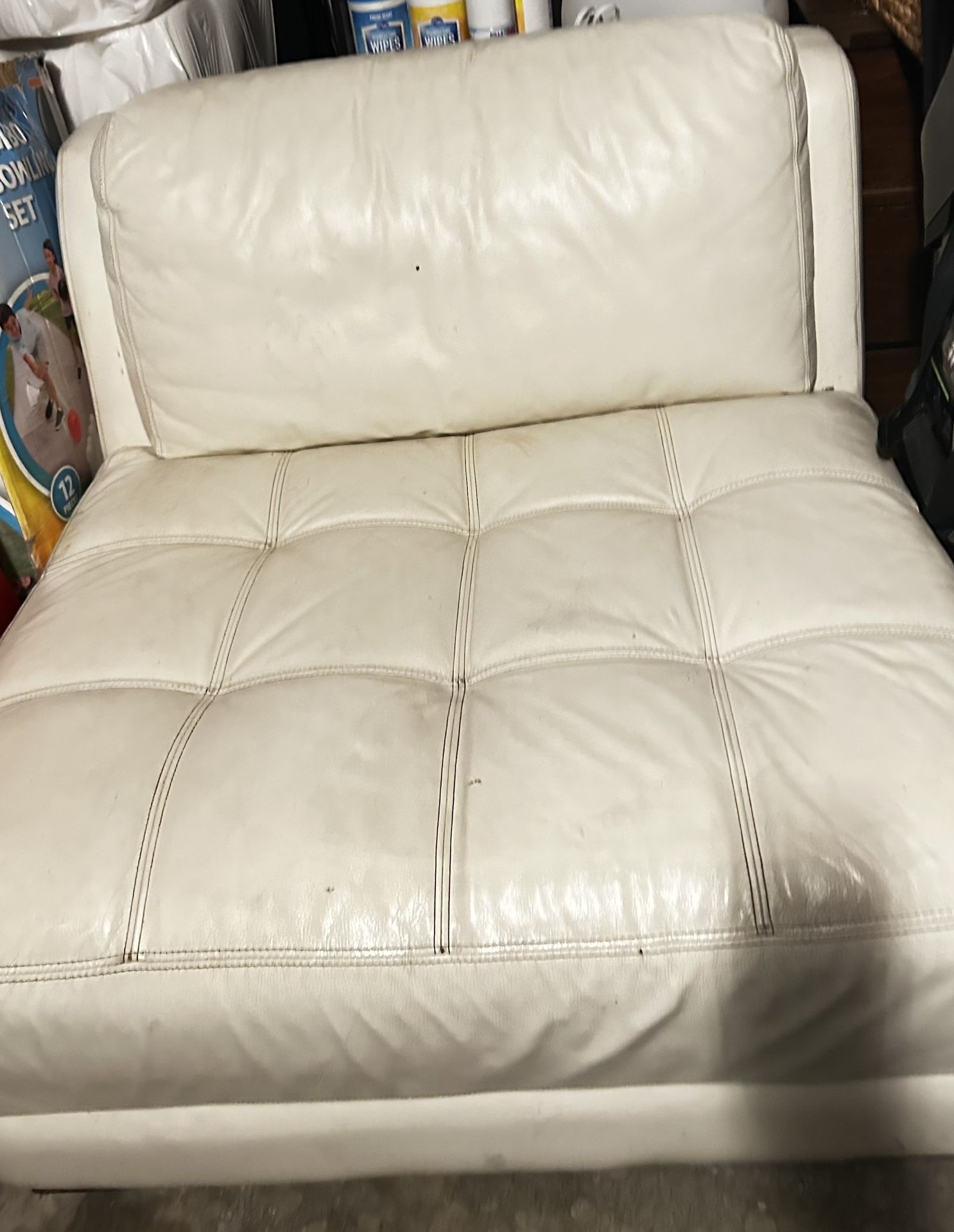Free Leather Oversized Single Sofa