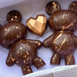 Giant Bear 7" tall One Piece Mold Chocolate Mold