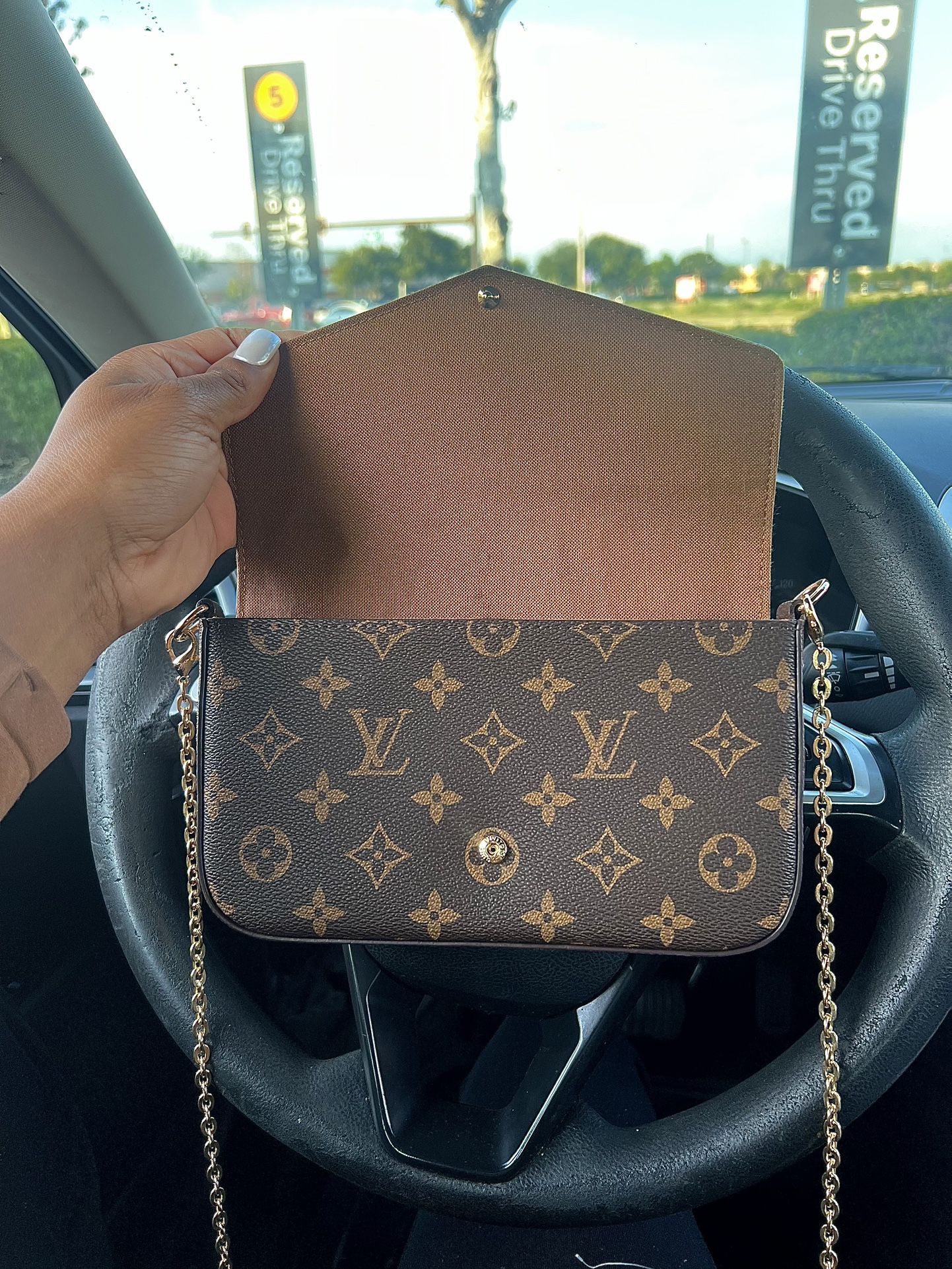 LV Félicie Pochette for Sale in Kissimmee, FL - OfferUp