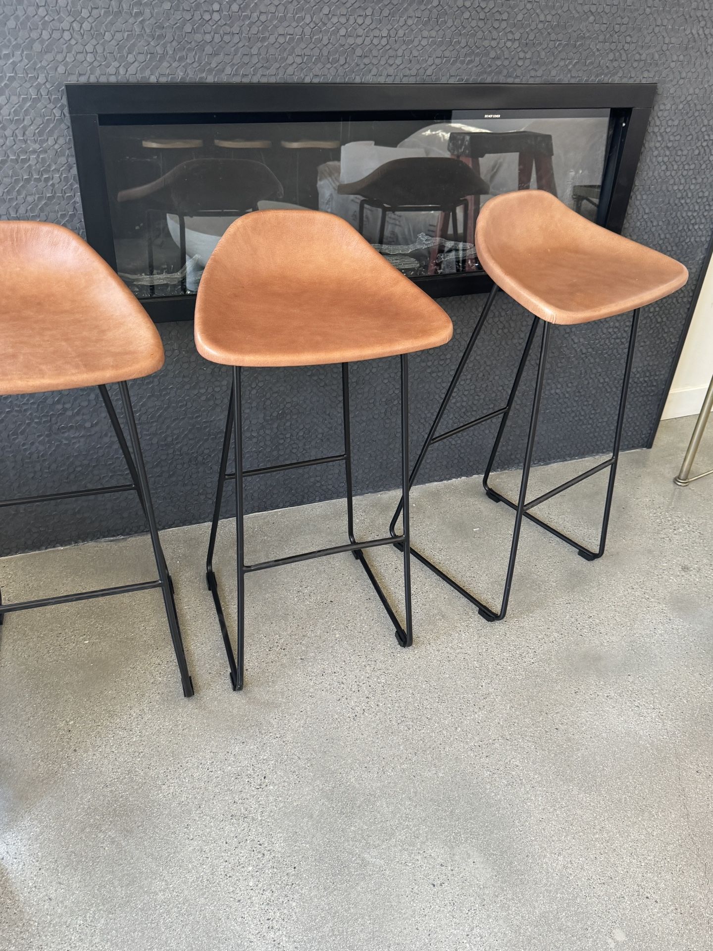 Pottery Barn Set of 4 Leather Bar Stools NEW