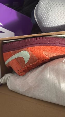 Nike sb dunks size  6