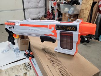 NERF Ultra Three Blaster, Pump-Action