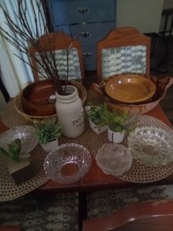 Table and shelf accessories artificial accent plant