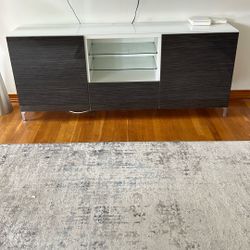 TV Cabinet,mint Condition Not A Scratch!