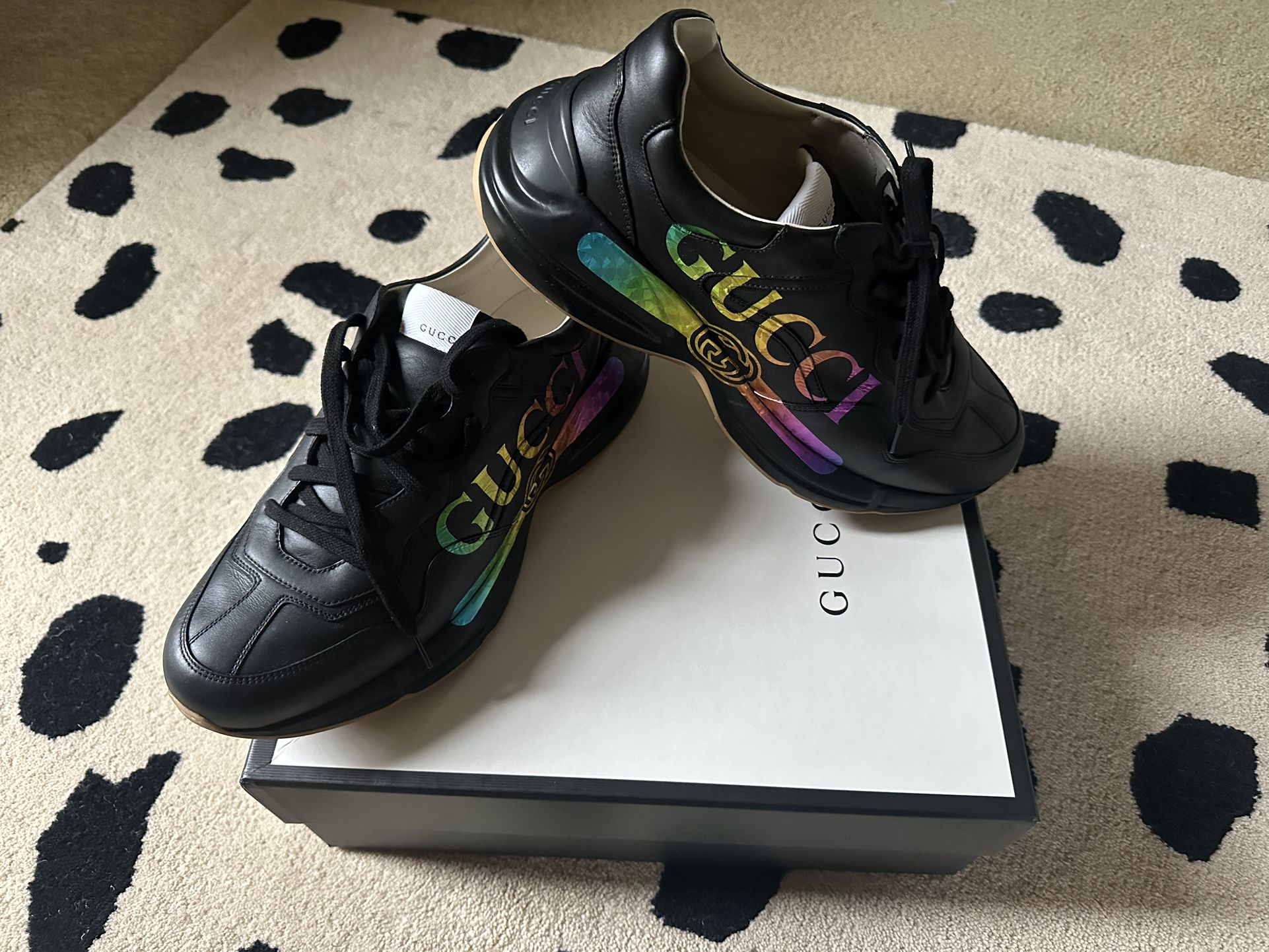 Gucci Rhyton Black Sneakers with iridescent Logo 