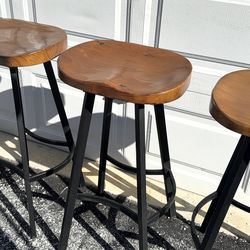 (2) Foldable/ collapsible metal corner plant stands in a black matte & antique bronze finish color.  Measurements: 58"H x 17"W.  Driveway pick up.  Ca