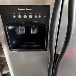 Refrigerator  For Sale 