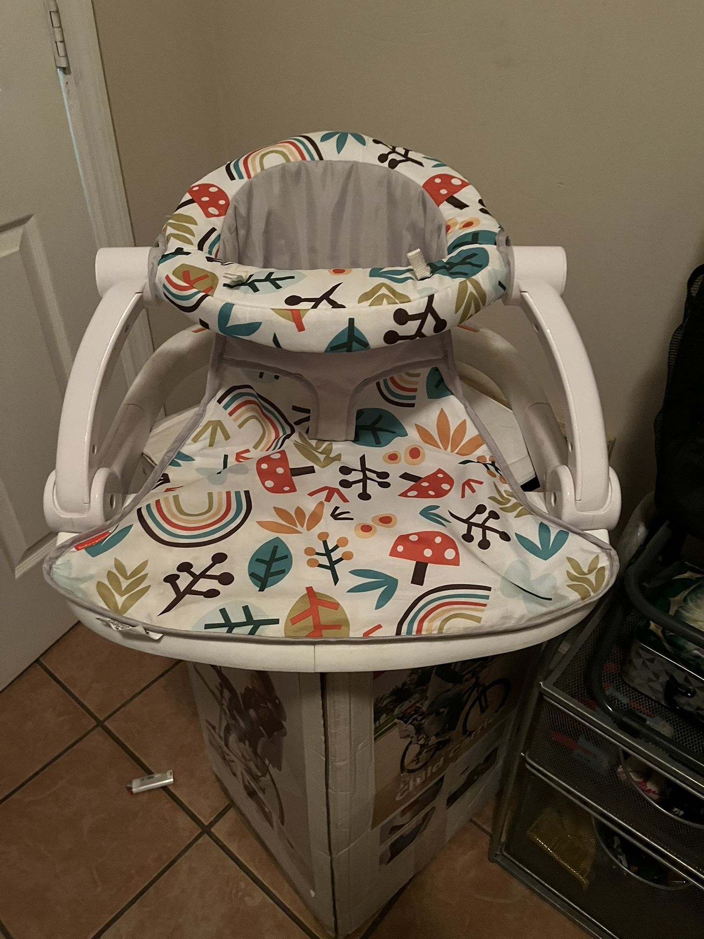 Fisher, Price Portable Sit Up  Chair  with Tray