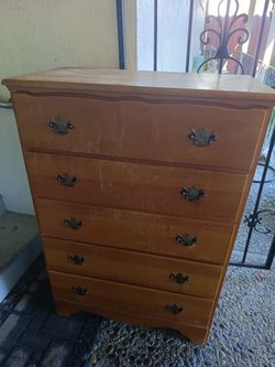Chest of Drawers Dresser