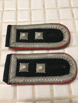 WW11 Wafen SS Oberscharfuhrer infantry shoulder straps