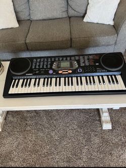 Casio, Portable 61 key Electric Keyboard