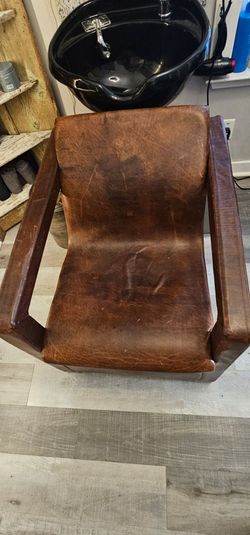 Vintage shampoo chair