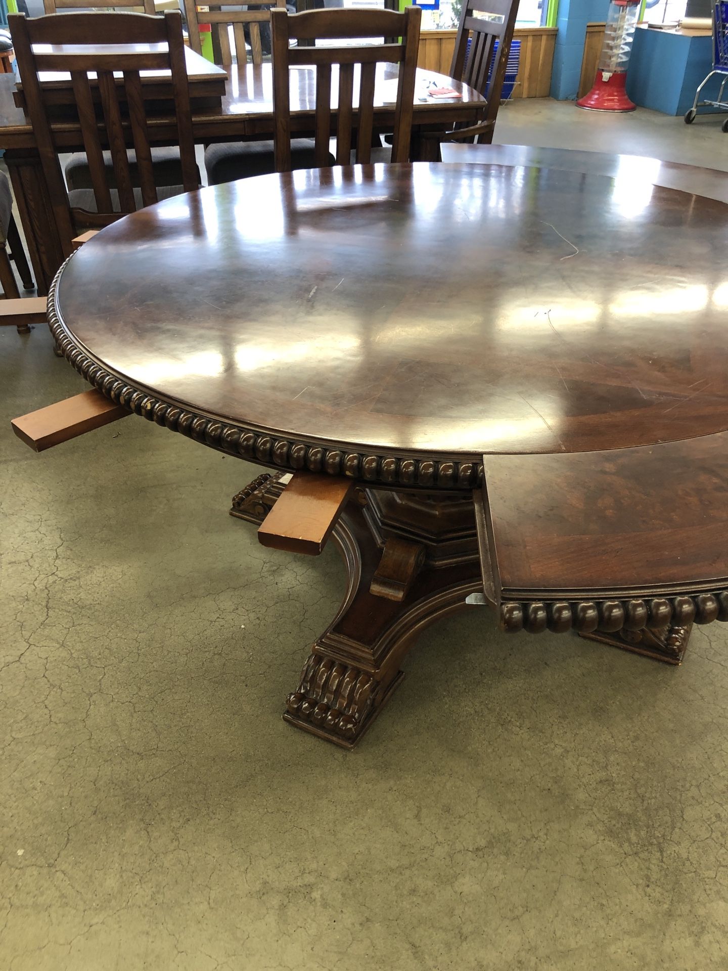 Round Dining Table 56” Across with Perimeter Leaves 76” Across for Sale in Yelm, WA OfferUp