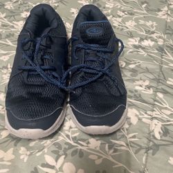 Man Shoes Size 9 Color Dark Blue