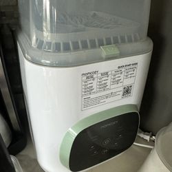 Almost New Momcozy bottle Washer