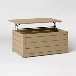 Lift-Top Patio Coffee Table