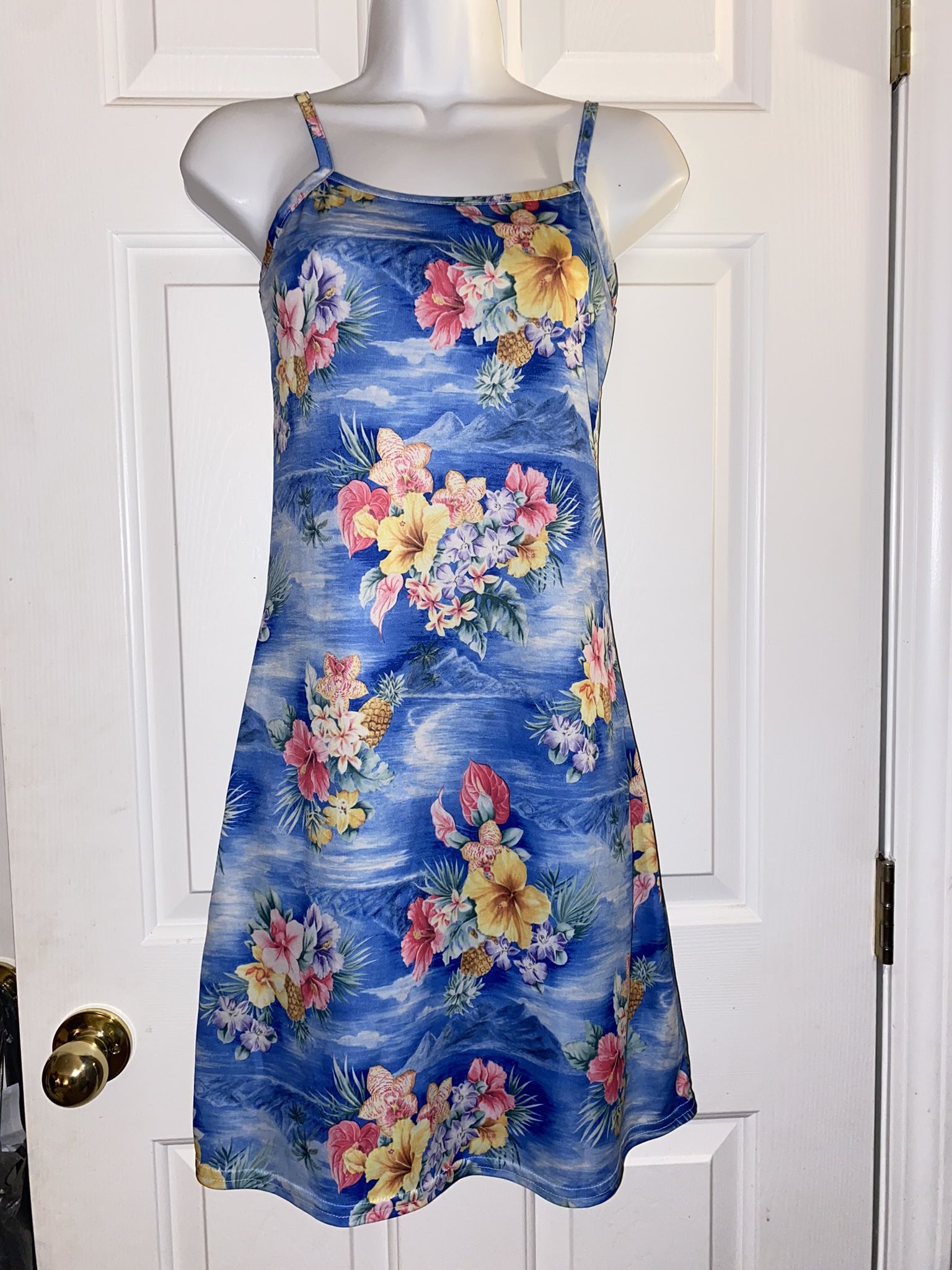 Women’s Sun Dress 