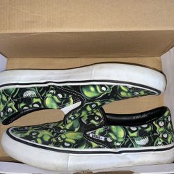 Supreme x Slip-On ‘Glow-In-The-Dark Skull Pile’ Men Size 8