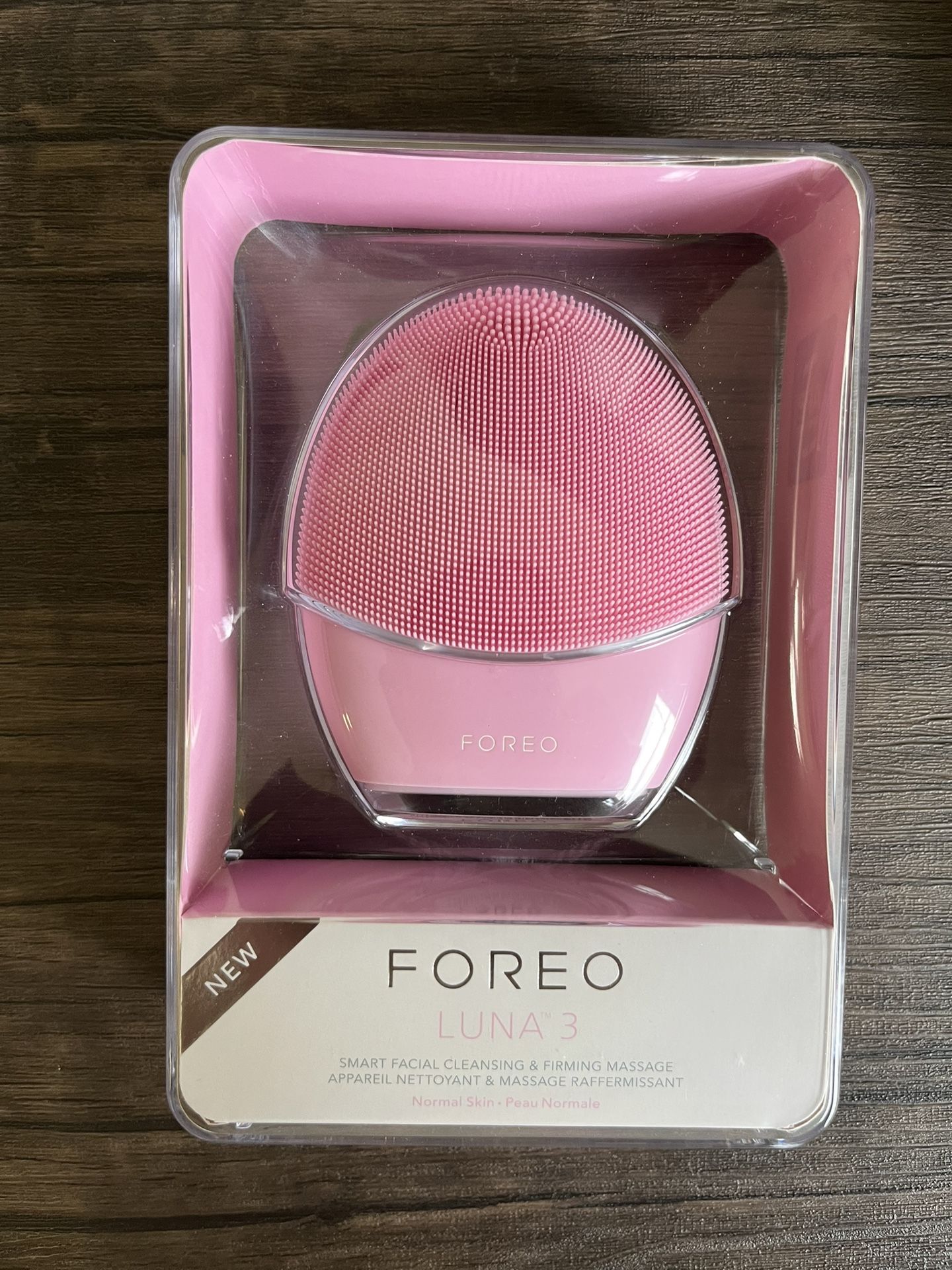 FOREO LUNA 3 Facial Cleansing Brush
