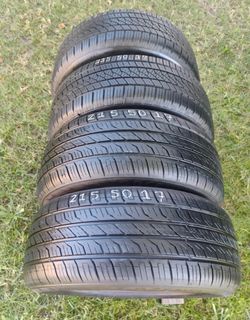 TIRES  215 50 17