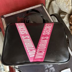  Victoria Secret Travel Bag 