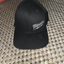 Milwaukee Flexfit Hat (Black)