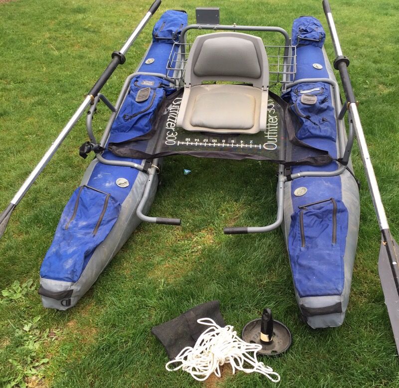 Outfitter 300 pontoon boat for Sale in North Bend, WA OfferUp