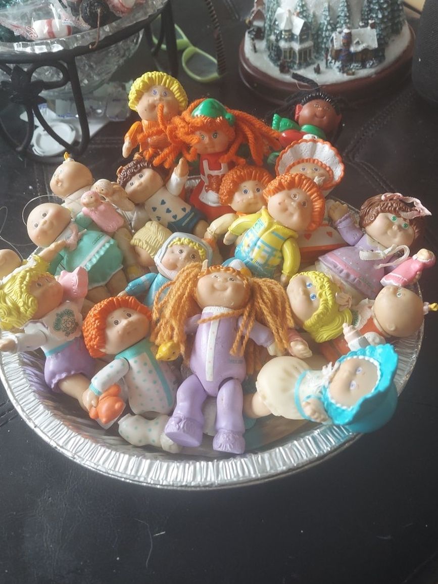 20 CABBAGE PATCH DOLLS