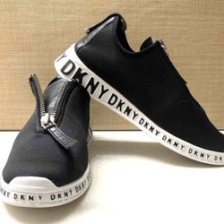 DKNY Melissa Black & White Fabric Low-Top Zipper Fashion Sneakers 