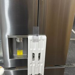 LG lf20g6331s refrigitator new stainless steel