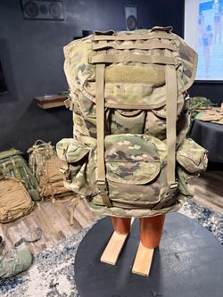 USGI MOLLE 4000 Rucksack OCP Complete w/ Frame Excellent Condition