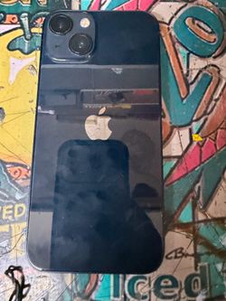 iPhone 13 like new conditions 🍎 original never repaired selling strictly for parts it’s iCloud/password 🔒 $100 cash or best offer