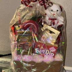 Christmas Gift Basket 
