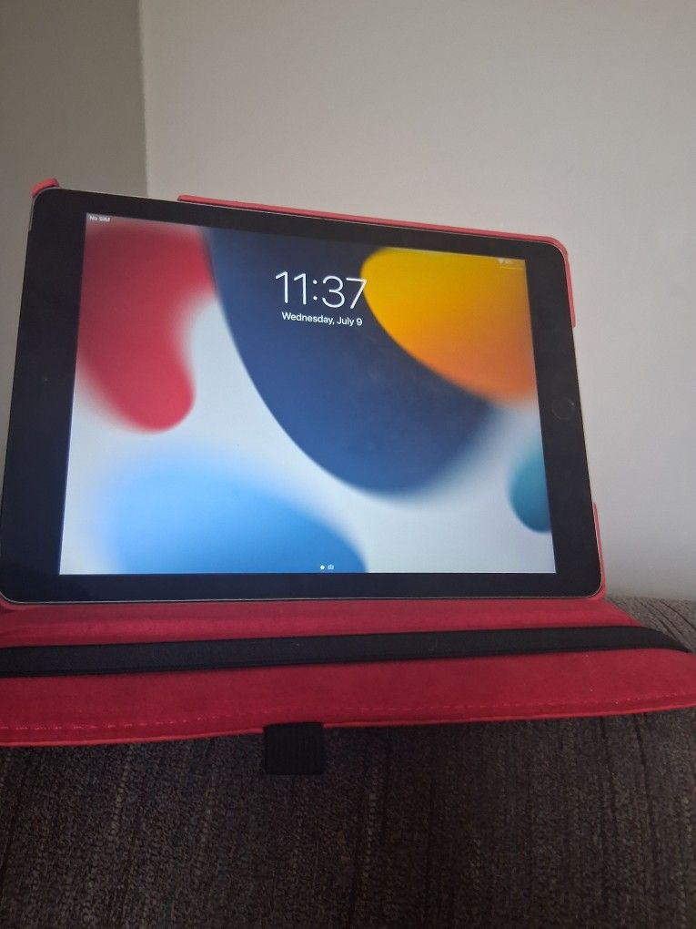 Apple Ipad Air 2 W New Case 32 Gigs