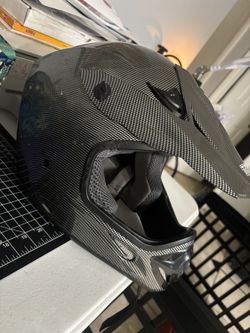 dirt bike helmet